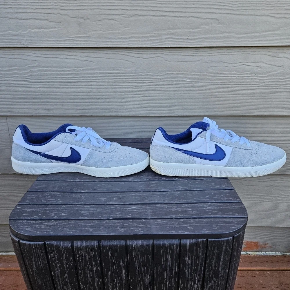 Nike Heritage Vulc SB White Gray Deep Royal Blue Shoes Mens Sneakers Size 9.5